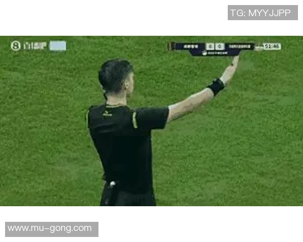 意甲焦点战里昂逆转本菲卡绝杀瞬间引发争议判罚全场沸腾